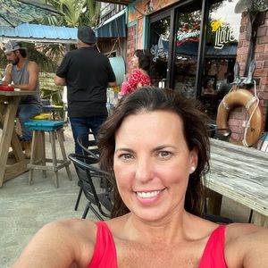 Meet your Posher, Aimee